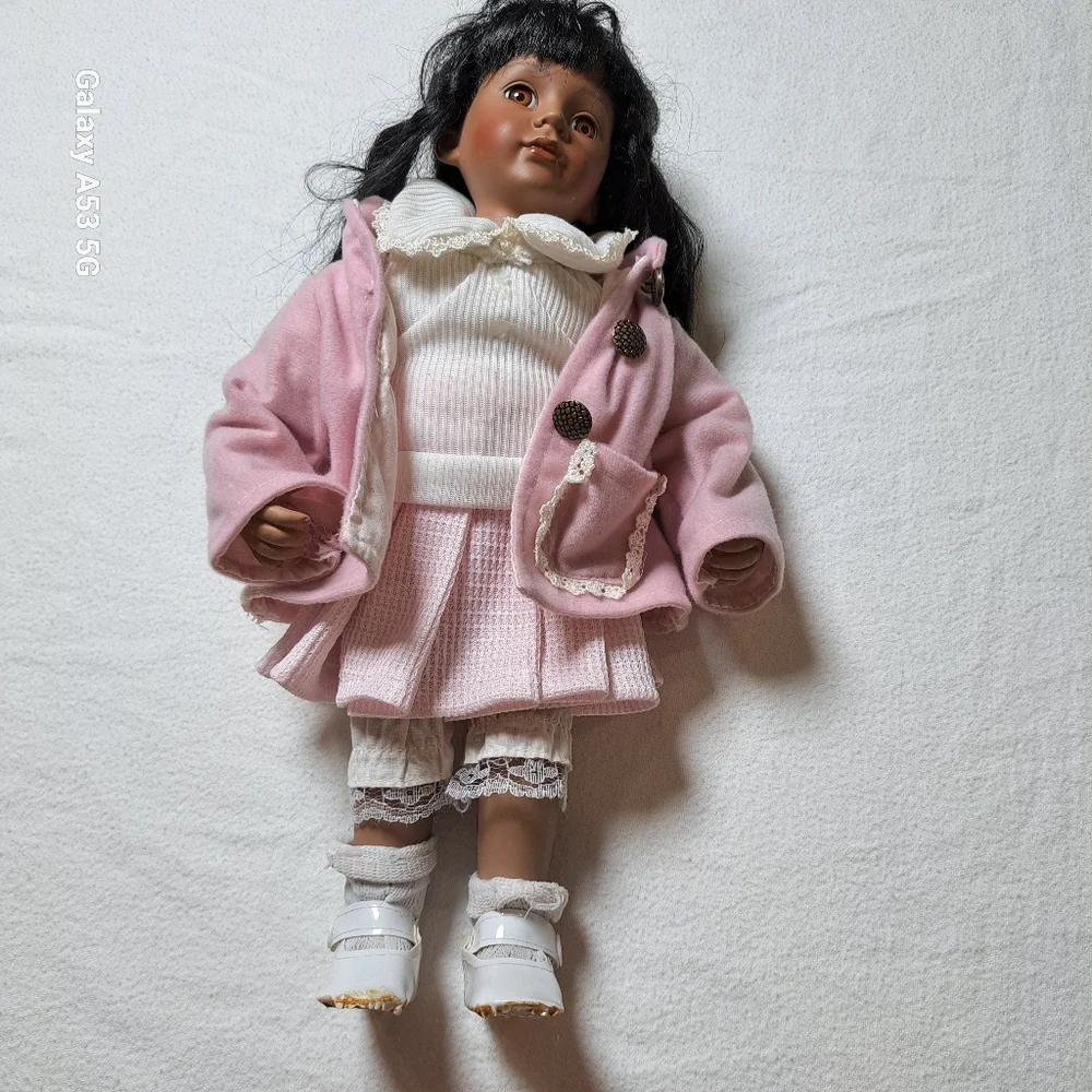 Duck House Heirloom Dolls 0411 / 5000